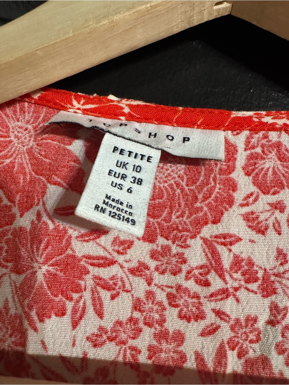 Floral Ruffle Wrap Dress small - Picture 4 of 6